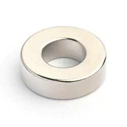 Magnes — średnica ⌀20 mm, otwór ⌀10 mm, grubość 6 mm — neodymowy (N38) - 008
