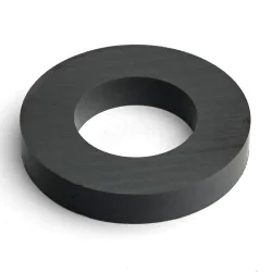 Magnes — średnica ⌀60 mm, otwór ⌀32mm, wysokość 10 mm — ferrytowy (F30) - 004