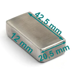 Magnes obudowany 42,5x20,5x12 / N