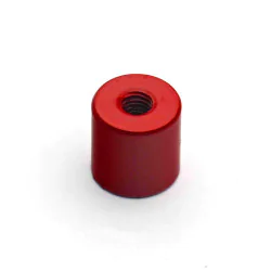 Magnes w obudowie — średnica ⌀8 mm, wys. 8 mm, gwint wewnętrzny M3 — alnico - 008