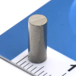 Magnes — średnica ⌀4 mm, wysokość 10 mm — alnico LNG37 - 004