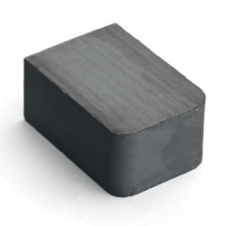 Magnes — długość 29,3 mm, szerokość 20 mm, wysokość 13,6 mm — ferrytowy (F35) - 004