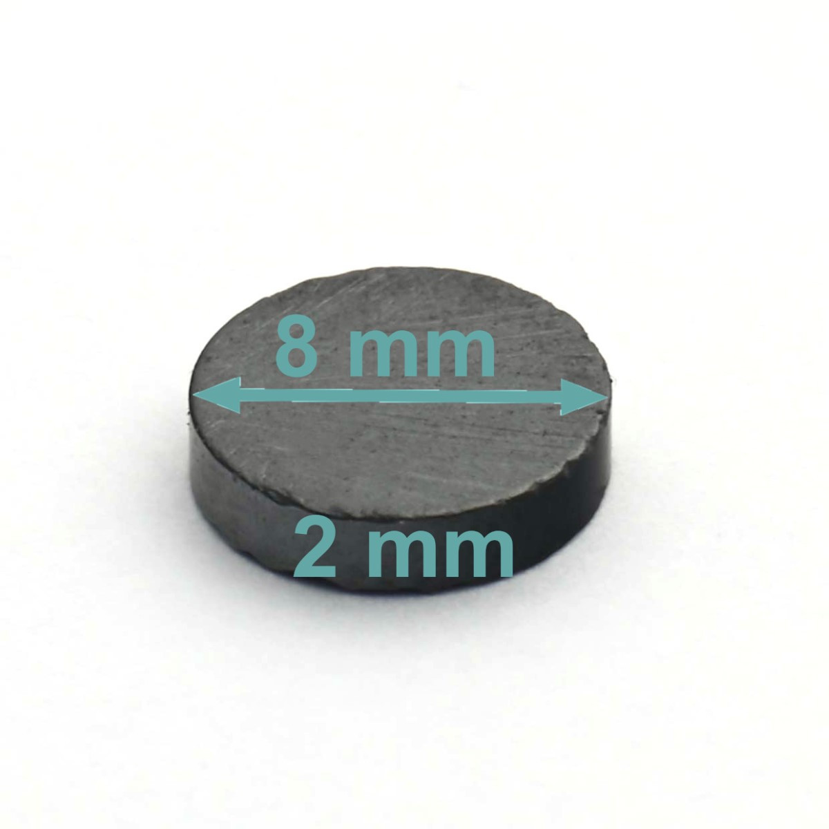 Mały magnes okrągły — średnica ⌀8 mm, wys. 2 mm