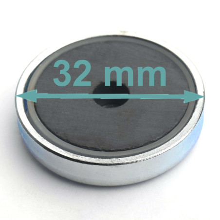 Magnes w obudowie — średnica ⌀32 mm, z otworem pod płaski łeb śruby — ferrytowy